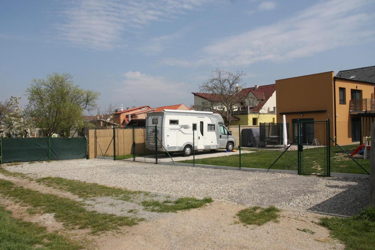 Ferienwohnung Ubytovani V Soukromi Pasohlávky Exterior foto